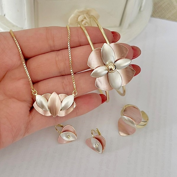 Set pandantiv, cercei, bratara, inel